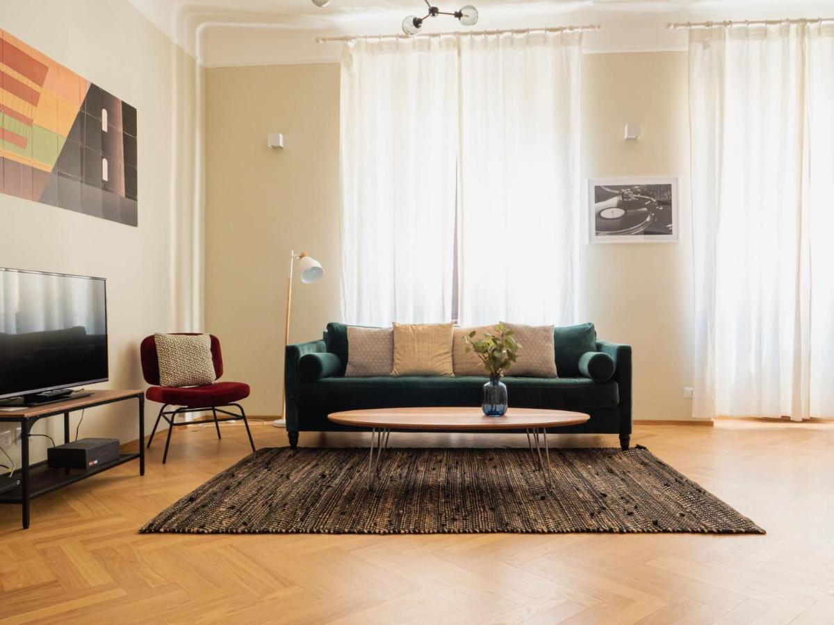 The Best Rent - Cozy Two-Bedrooms Apartment In Pasteur District Milano Exteriör bild